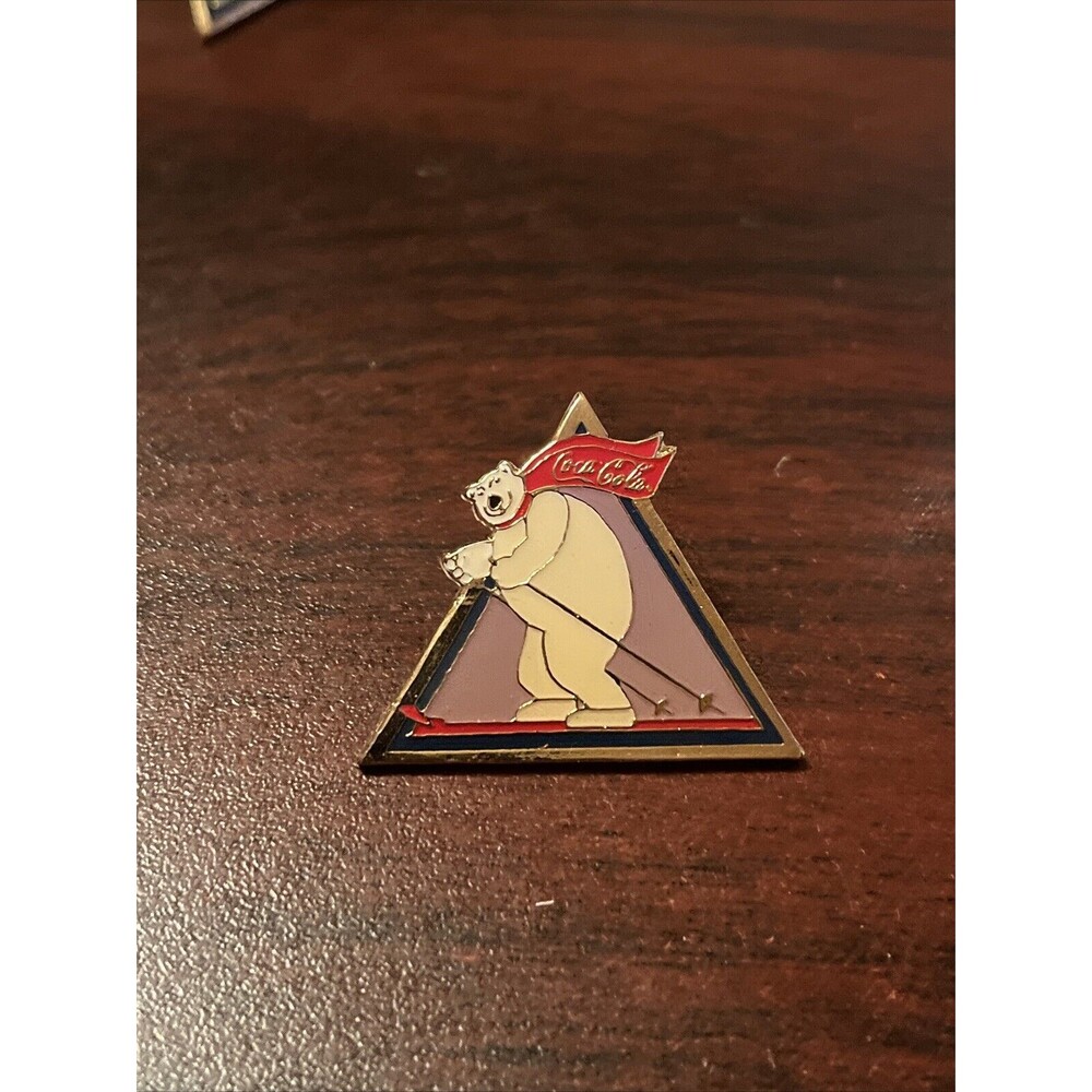 Coca-Cola Coke Polar Bear‎ Winter Skiing Lapel Pin